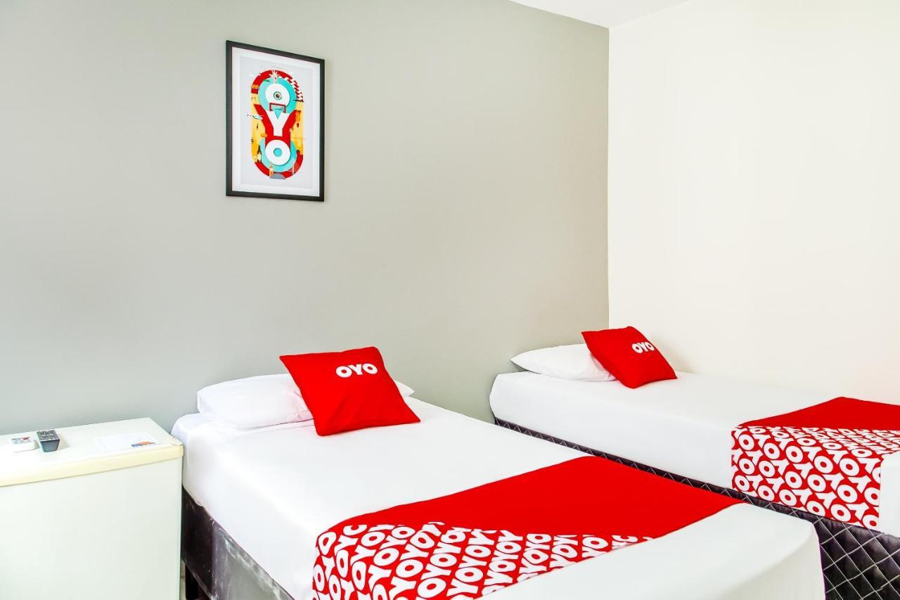 Oyo Hotel Lisboa, São José dos Campos Eksteriør billede