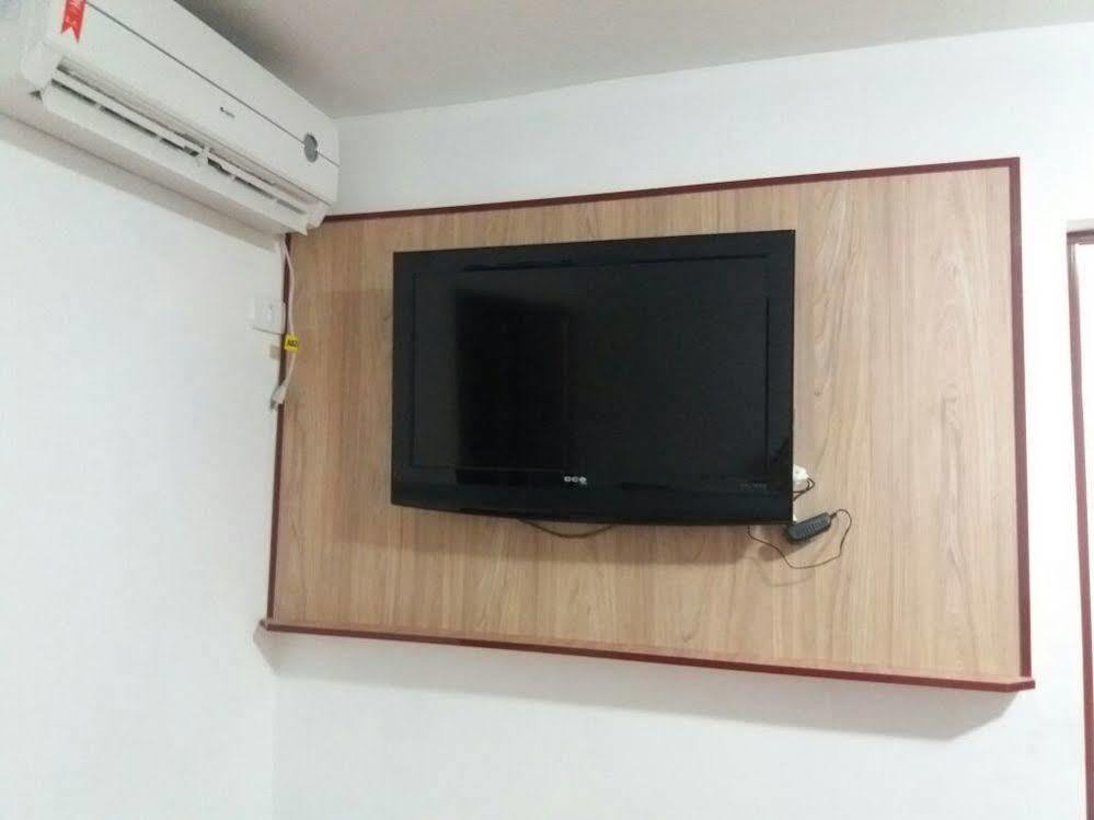 Oyo Hotel Lisboa, São José dos Campos Eksteriør billede