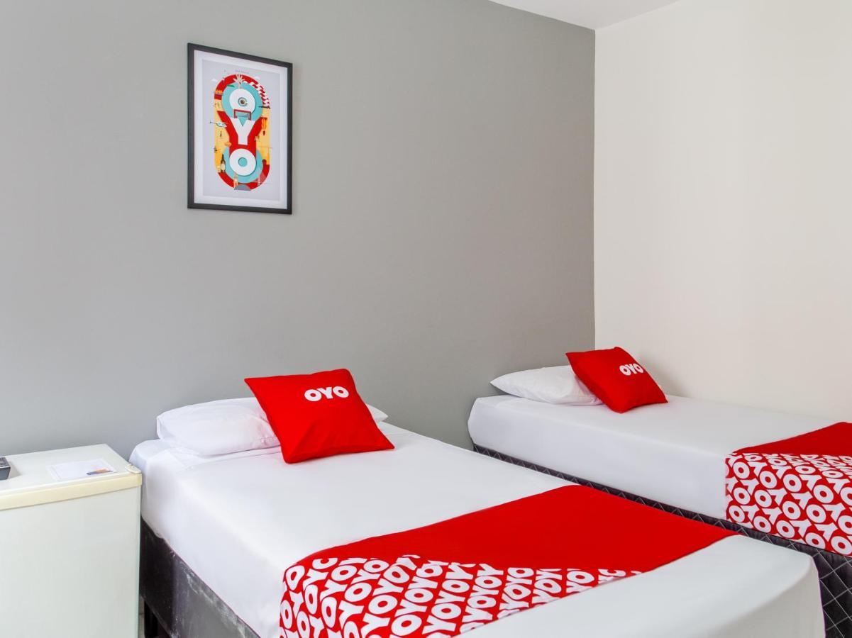 Oyo Hotel Lisboa, São José dos Campos Eksteriør billede